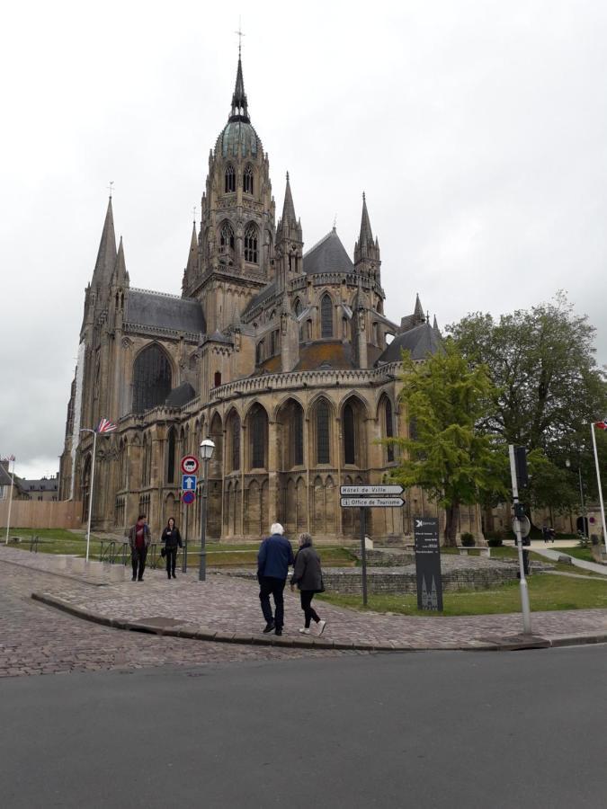 Bayeux Dday 80E Studio A Cote De La Cathedrale Apartment Exterior photo